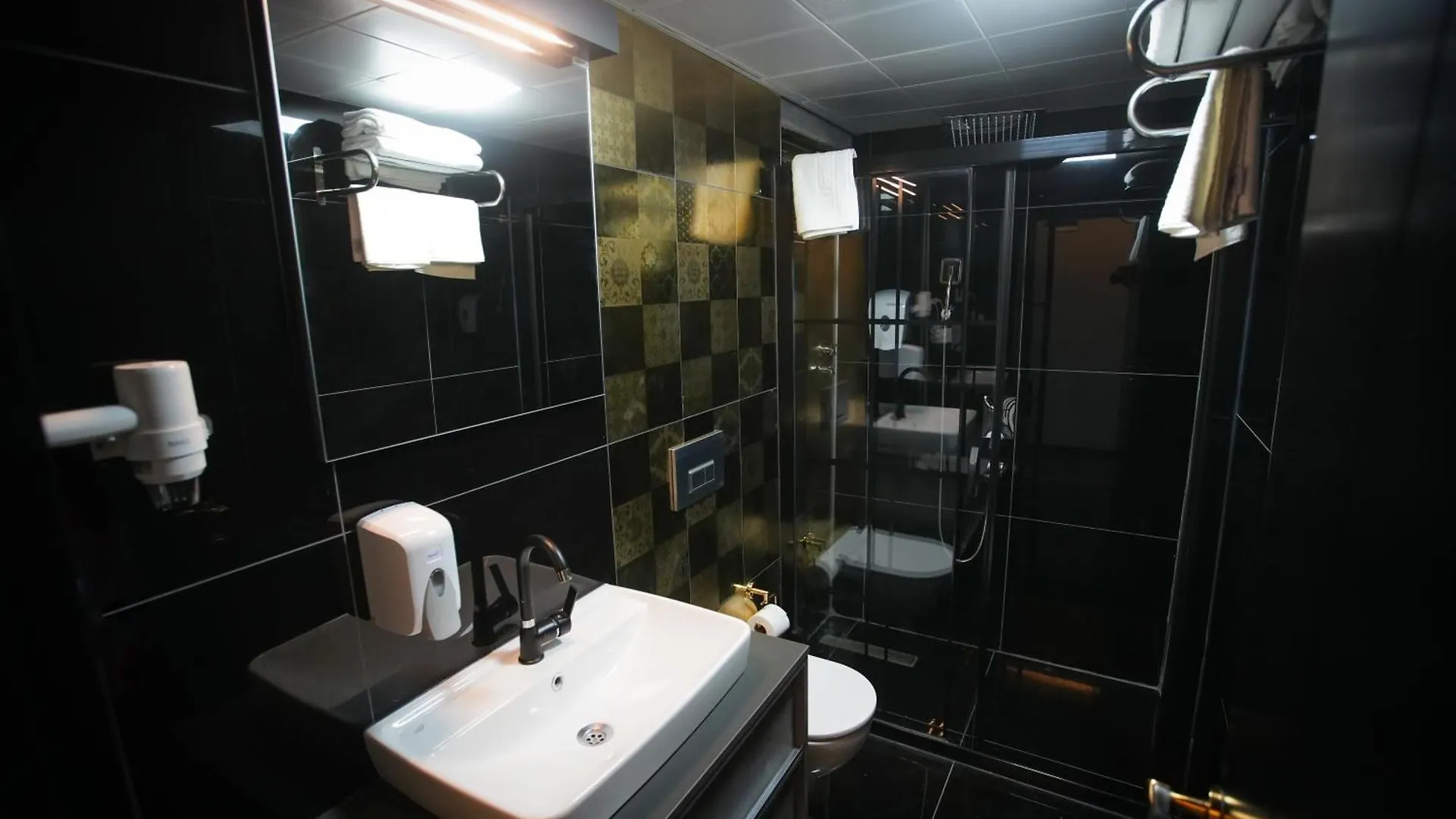 Ky Continental Apartments Izmir